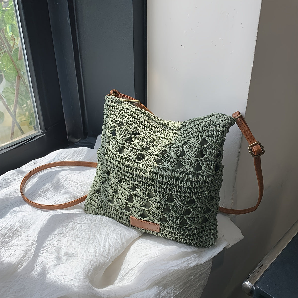 Chic Straw Shoulder Bag