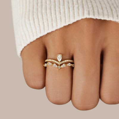 Aura - Exquisite Crystal Ring