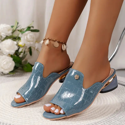 Archontia - Chunky Heel Sandals With Crocodile Pattern