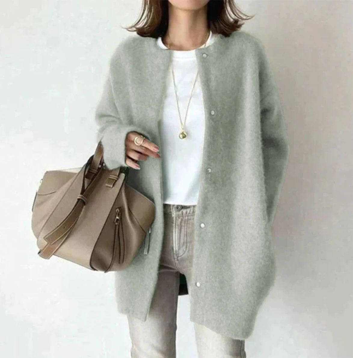 Lilly - Chic and Stylish Cardigan