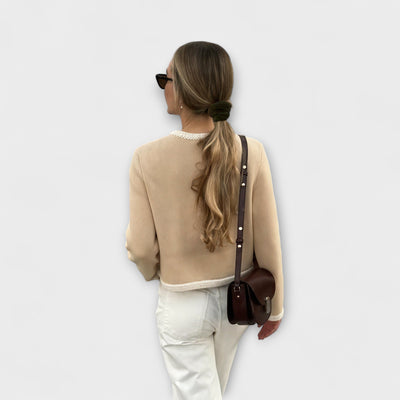 Elegant Cardigan with Stylish Pocket Accents