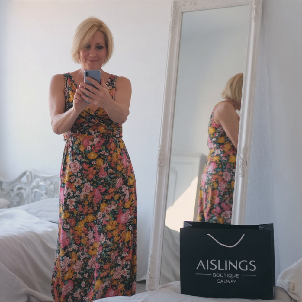 <p><br/>Satisfied Customers of AislingsBoutique Galway<br/><br/></p>