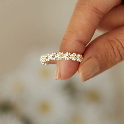 Elegant Floral Ring for Garden Lovers