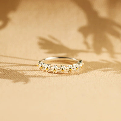 Elegant Floral Ring for Garden Lovers