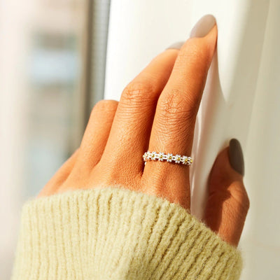 Elegant Floral Ring for Garden Lovers