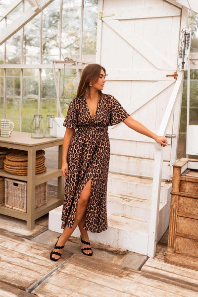 Coralie - Stylish Leopard Print Maxi Dress