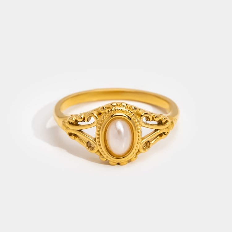 Royal Vintage Pearl Statement Ring